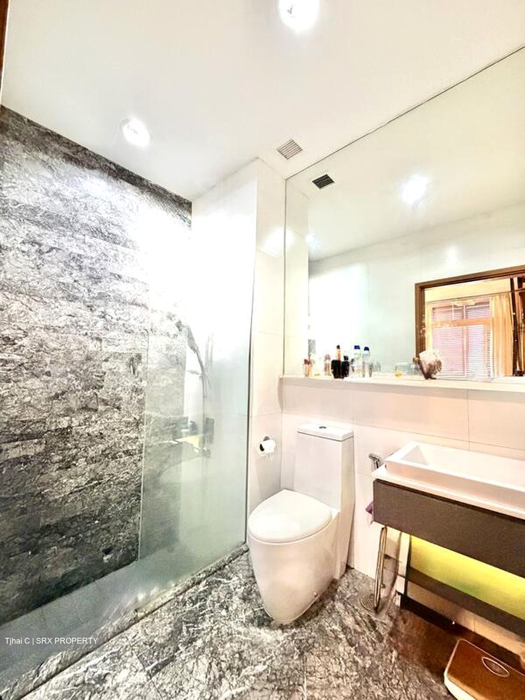 The Greenwich (D28), Condominium #565771621